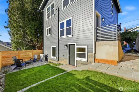 Exterior - 215 N 58th St, Seattle, WA 98103 photo 4 of 5