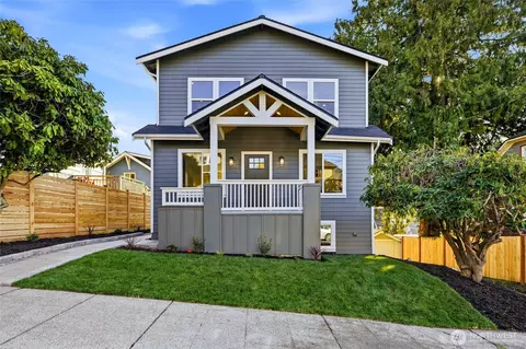 215 N 58th St, Seattle, WA 98103