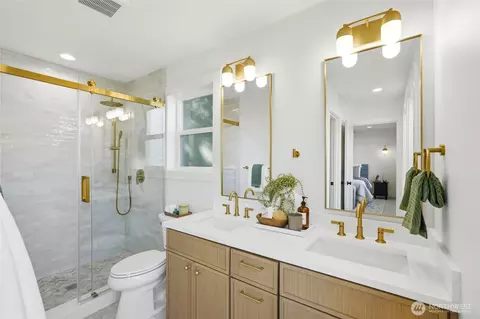 Bath - 215 N 58th St, Seattle, WA 98103 photo 2 of 5