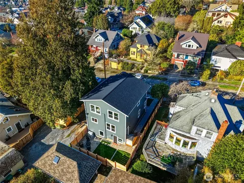 View/Area - 215 N 58th St, Seattle, WA 98103 photo 2 of 4