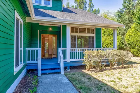 9926 SW 184th Way, Vashon, WA 98070