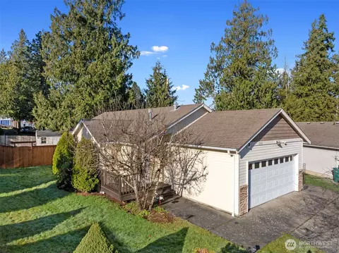 2300 Earl Ct, Mount Vernon, WA 98273