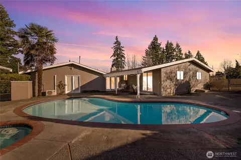 24228 47th Ave SE, Woodinville, WA 98072