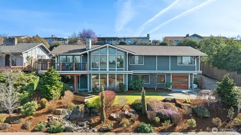 12115 SE 16th Pl, Bellevue, WA 98005