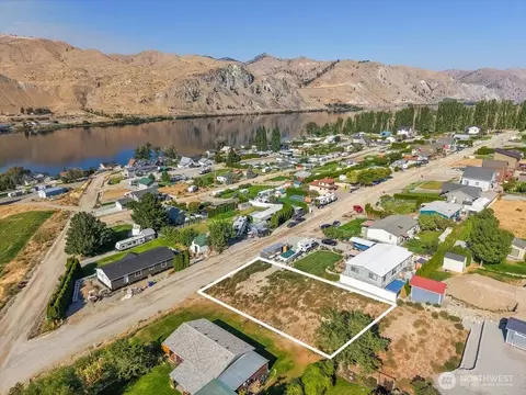 204 Willow View Dr, Orondo, WA 98843