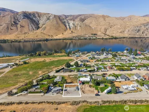 105 Crestview Dr, Orondo, WA 98843