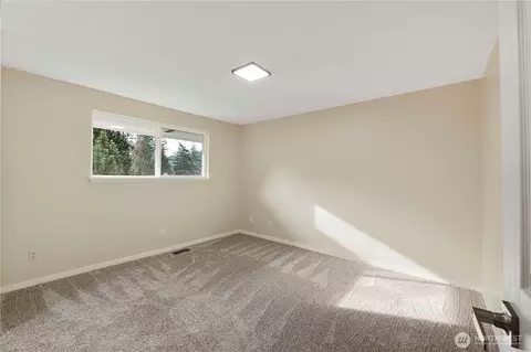 Bedroom - 28713 SE 462nd Pl, Enumclaw, WA 98022 photo 3 of 6