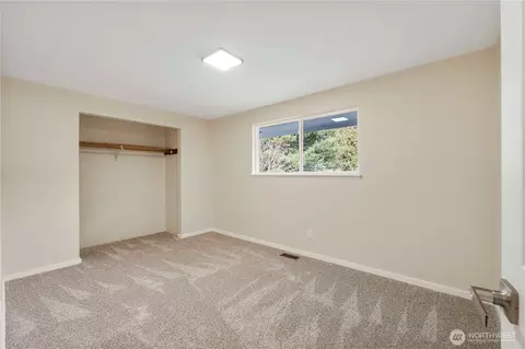 Bedroom - 28713 SE 462nd Pl, Enumclaw, WA 98022 photo 6 of 6