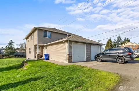 2905 11th St #C & D, Everett, WA 98201