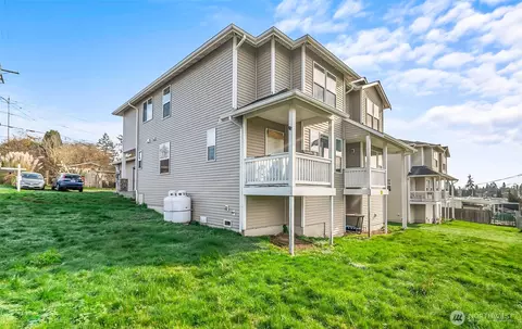 2905 11th St #C & D, Everett, WA 98201 photo 3