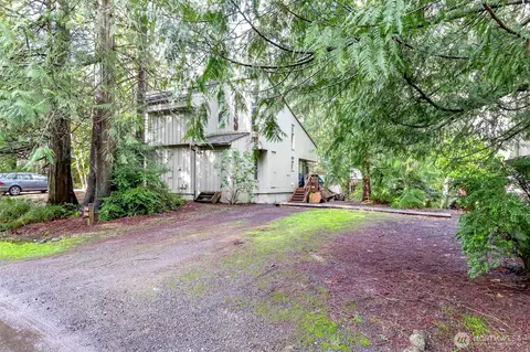 713 E Pointes Dr W, Shelton, WA 98584