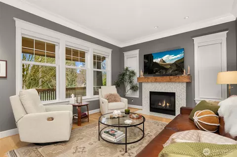 Living - 15407 14th Dr SE, Mill Creek, WA 98012 photo 2 of 4