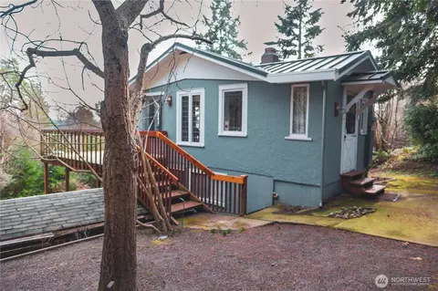24310 47th Ave SW, Vashon, WA 98070