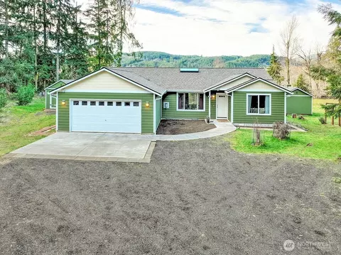 59 Spruce Pl, Cathlamet, WA 98612
