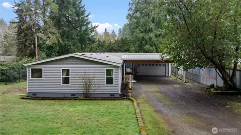 6827 Holmes Island Rd SE, Lacey, WA 98503