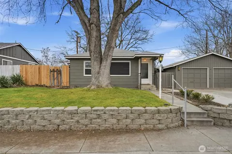 1017 Smith Ave, Richland, WA 99354
