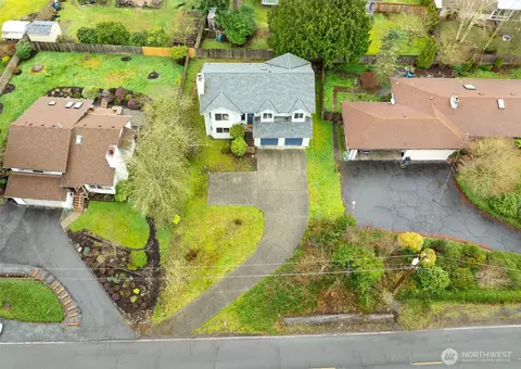 View/Area - 7910 E Glen Dr, Everett, WA 98203 photo 2 of 6