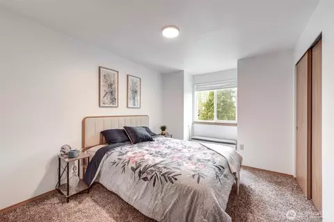 Bedroom - 7910 E Glen Dr, Everett, WA 98203 photo 3 of 3