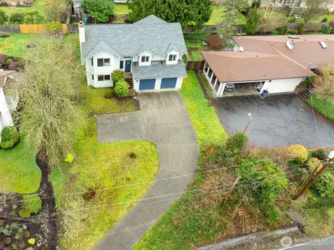 View/Area - 7910 E Glen Dr, Everett, WA 98203 photo 1 of 6