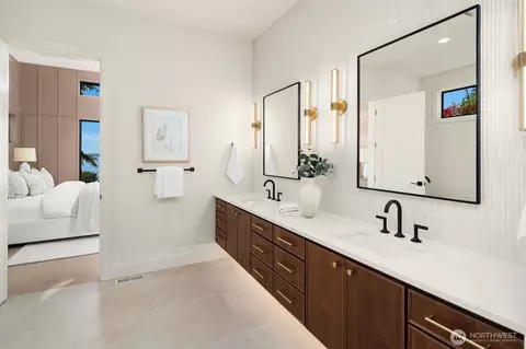 Bath - 17626 Talbot Rd, Edmonds, WA 98026 photo 1 of 7