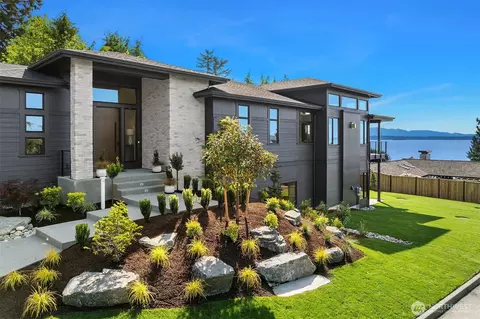 Exterior - 17626 Talbot Rd, Edmonds, WA 98026 photo 6 of 8