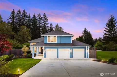 24325 SE 40th Pl, Issaquah, WA 98029