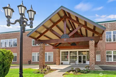 202 E 3rd St #215, Cle Elum, WA 98922