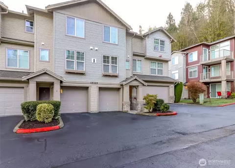 15325 SE 155th Pl #I-3, Renton, WA 98058