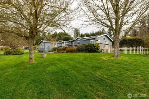 5386 Vinton Ave, Freeland, WA 98249