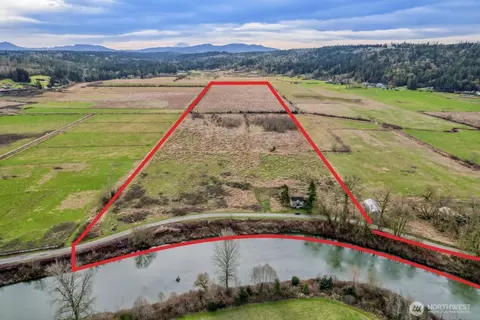 27411 NE 100th St, Carnation, WA 98014