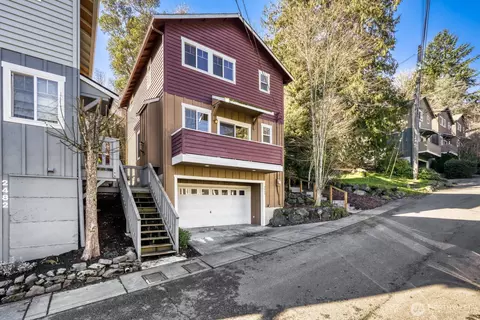 2480 SW Webster St, Seattle, WA 98106