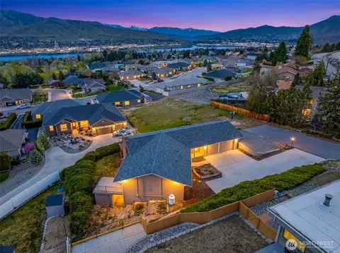 570 Bengal Ln, East Wenatchee, WA 98802