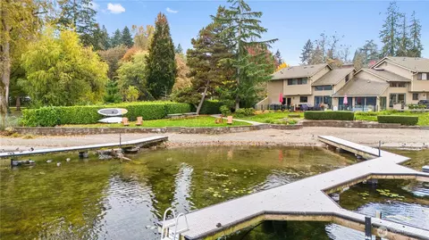 17519 NE 38th Ct #9B, Redmond, WA 98052
