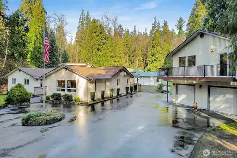 4584 Anderson Rd, Blaine, WA 98230
