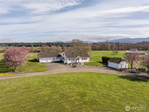 4596 Woodcock Rd, Sequim, WA 98382