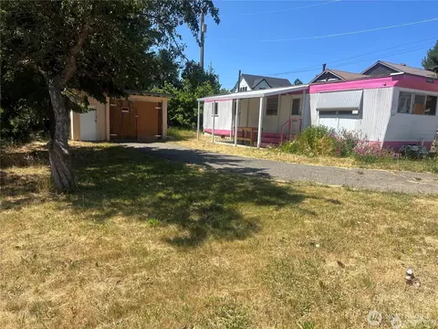 204 N 1st St, Roslyn, WA 98941