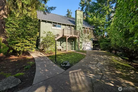 11022 Palisades Ave SW, Vashon, WA 98070