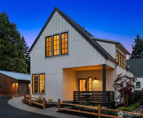 2218 NE 125th St, Seattle, WA 98125