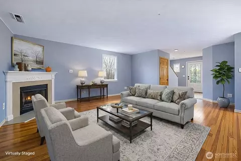 Living - 5309 114th St SE, Everett, WA 98208 photo 1 of 2