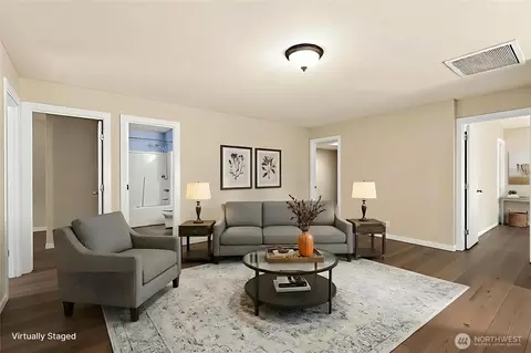 Living - 5309 114th St SE, Everett, WA 98208 photo 2 of 2