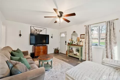 Other - 2829 Hemlock St, Longview, WA 98632 photo 3 of 10