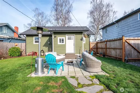Exterior - 2829 Hemlock St, Longview, WA 98632 photo 2 of 8