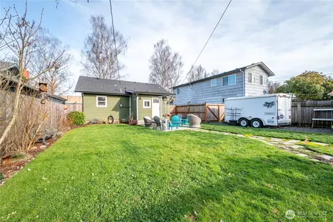 Exterior - 2829 Hemlock St, Longview, WA 98632 photo 7 of 8