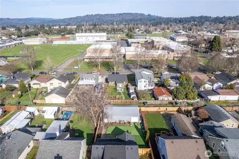 View/Area - 2829 Hemlock St, Longview, WA 98632 photo 3 of 7