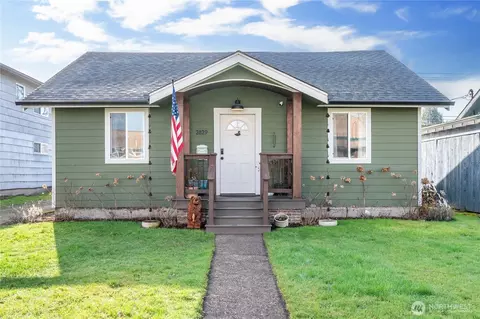 2829 Hemlock St, Longview, WA 98632