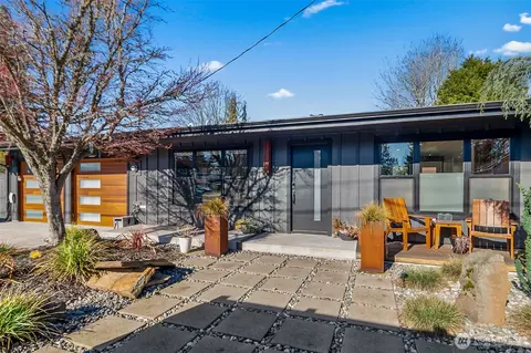 9619 224th St SW, Edmonds, WA 98020