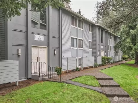 4629 W Lake Sammamish Pkwy SE #H206, Issaquah, WA 98027
