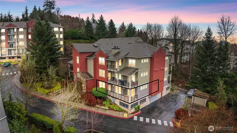 6800 132nd Pl SE #W104, Newcastle, WA 98059