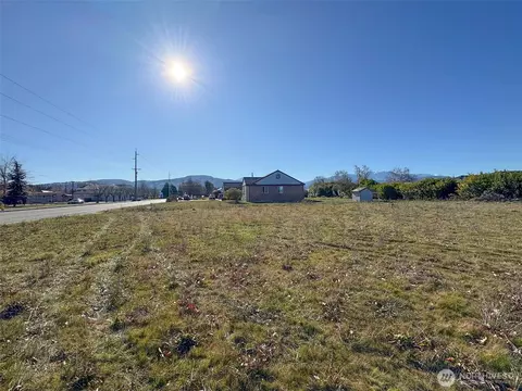 955 N 5th Ave, Sequim, WA 98382 photo 12