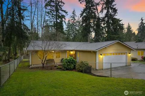 321 Rollingwood Rd, Kelso, WA 98626